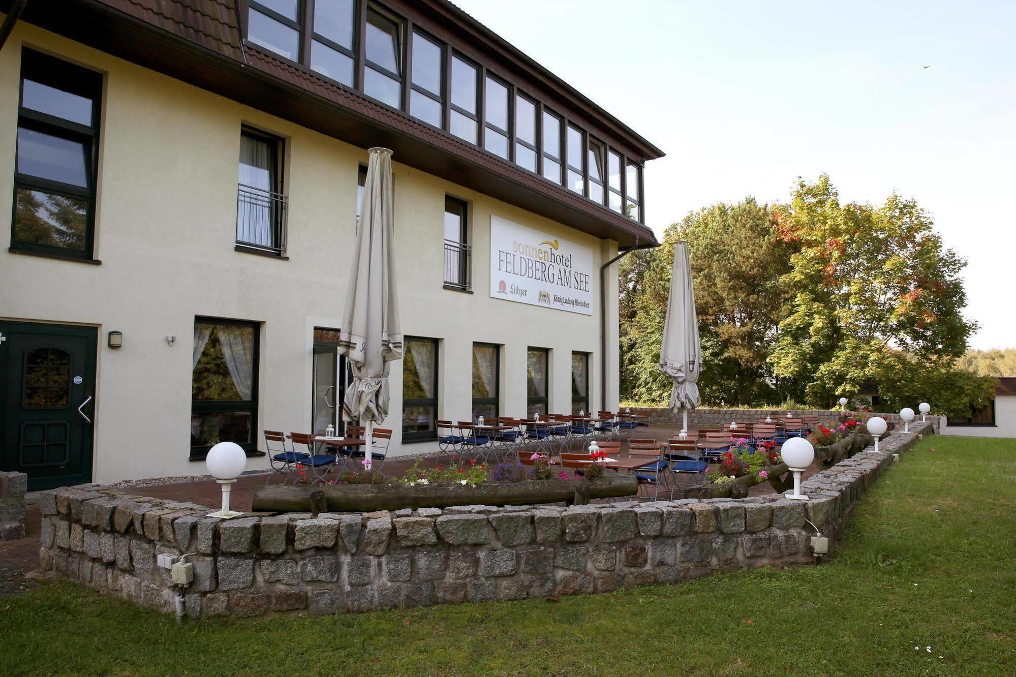 Sonnenhotel Feldberg Am See Mit Schwimmbad, Sauna Und Dampfbad Feldberger Seenlandschaft Exterior photo